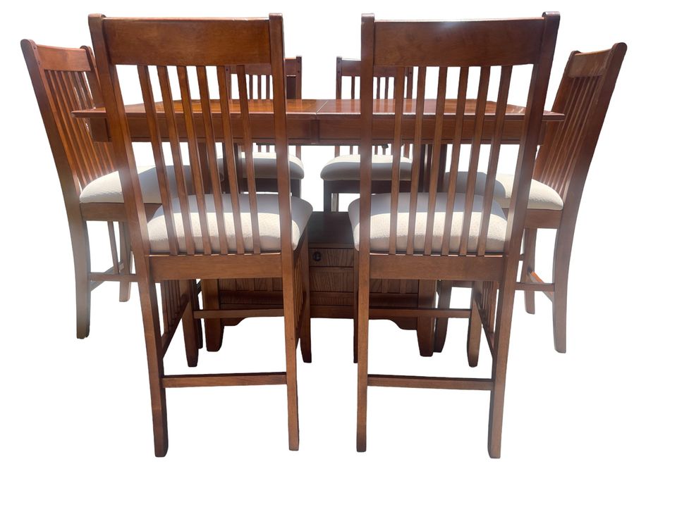 Tall 6-Person Expandable Dining Room Table