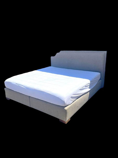 King size Bed